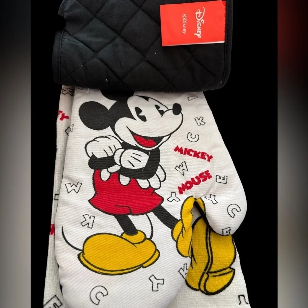 Mickey Mouse 3 Piece Kitchen‎ Set New With Tags
